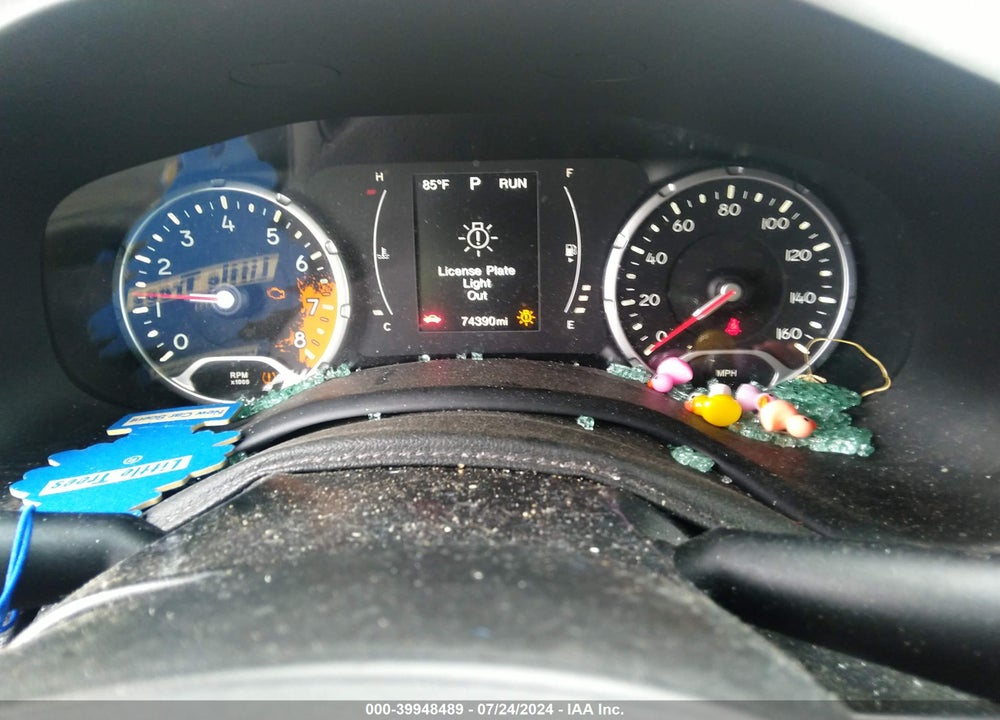 2016 JEEP RENEGADE LATITUDE VIN: ZACCJBBT7GPD00507