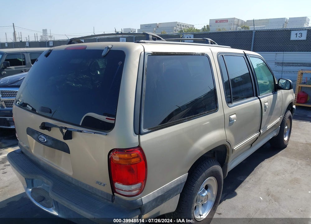 2001 FORD EXPLORER XLT VIN: 1FMZU63E31ZA42578