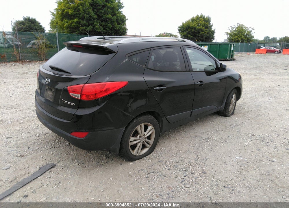2011 HYUNDAI TUCSON GLS VIN: KM8JU3AC9BU300677