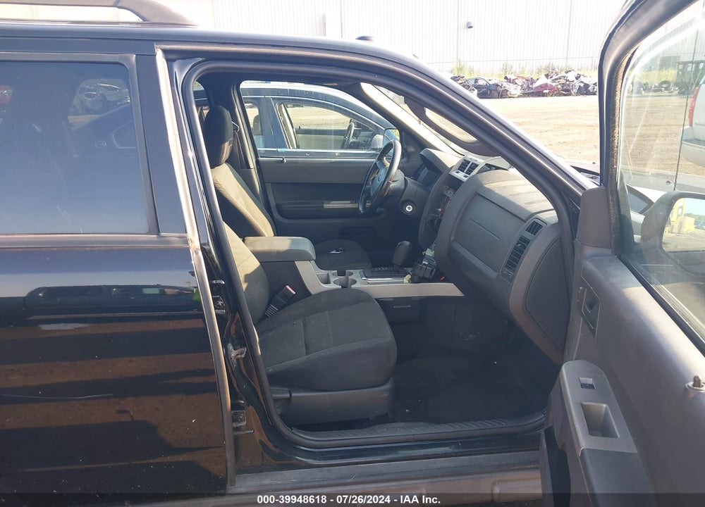 2009 FORD ESCAPE XLT VIN: 1FMCU03759KA59925
