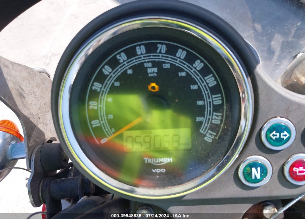 2013 TRIUMPH MOTORCYCLE BONNEVILLE VIN: SMT900K13DT600384