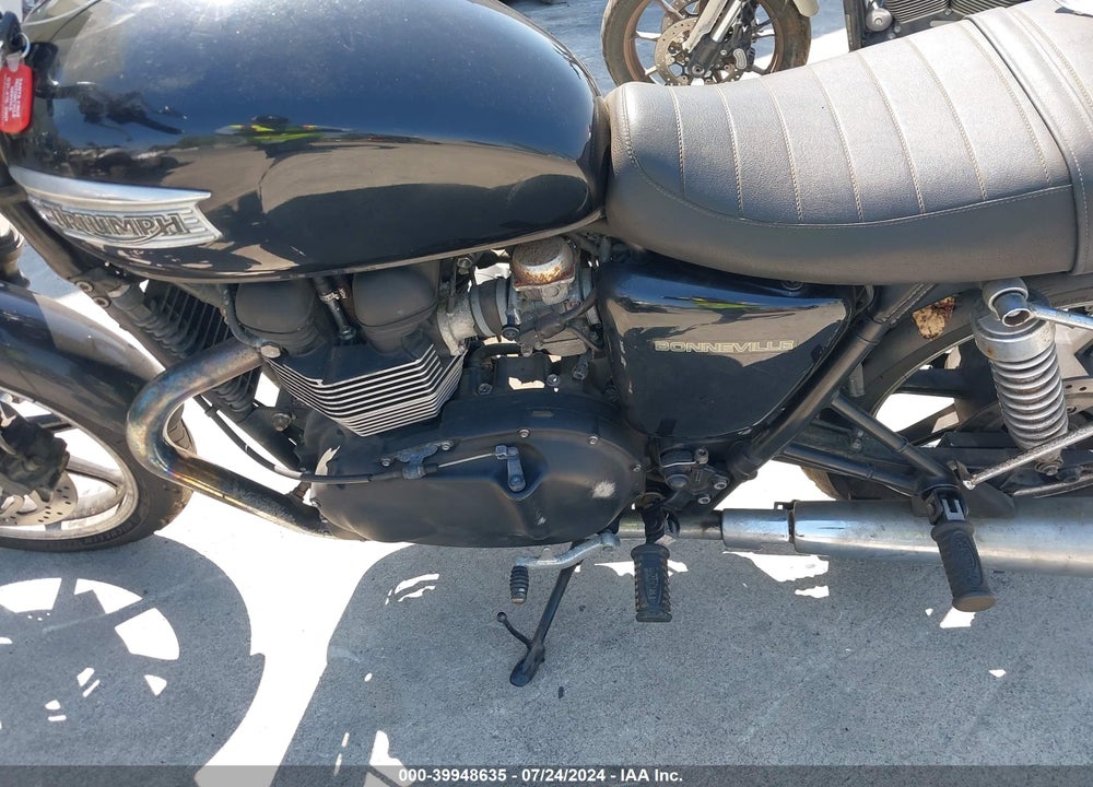 2013 TRIUMPH MOTORCYCLE BONNEVILLE VIN: SMT900K13DT600384