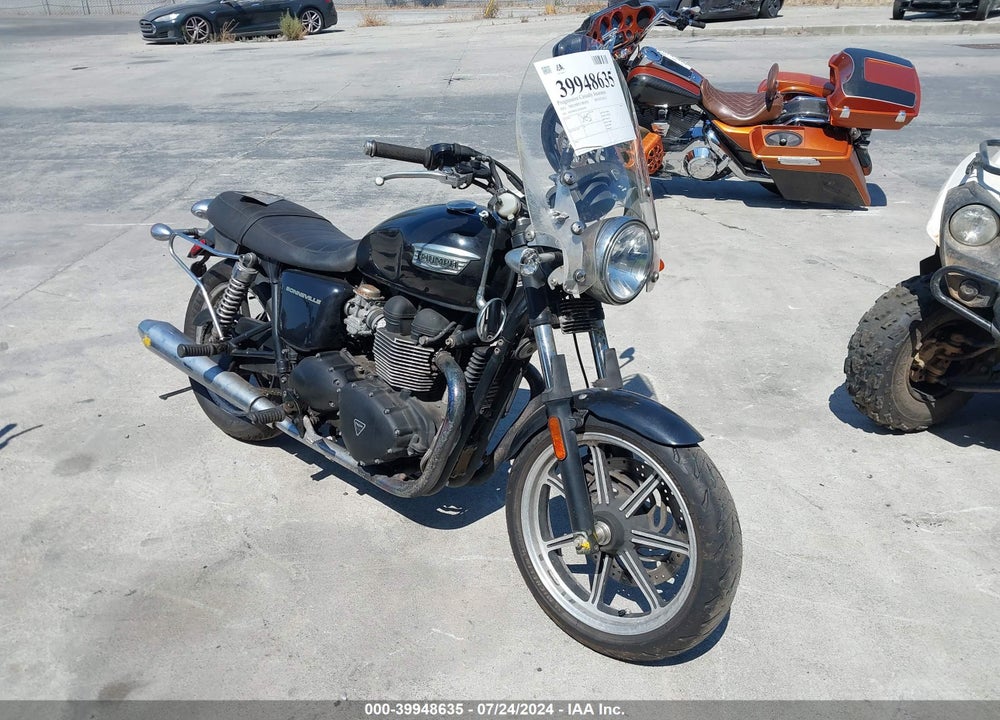 2013 TRIUMPH MOTORCYCLE BONNEVILLE VIN: SMT900K13DT600384