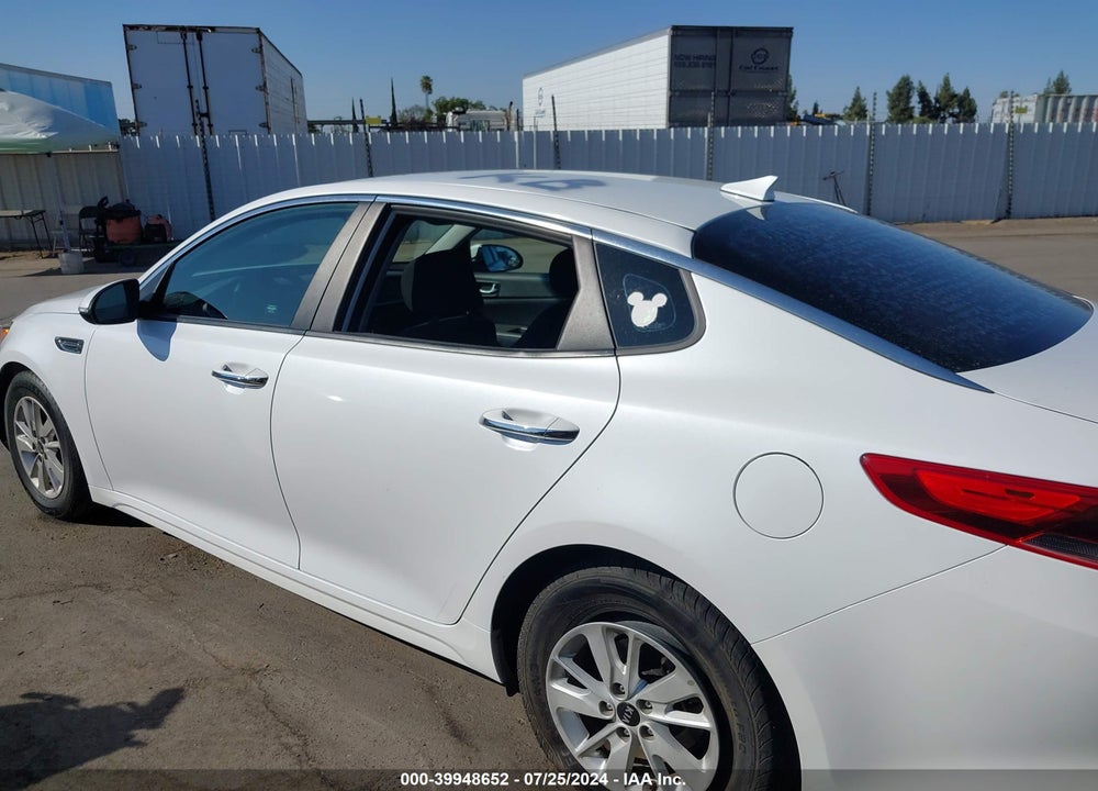 2017 KIA OPTIMA LX VIN: KNAGT4L38H5157211
