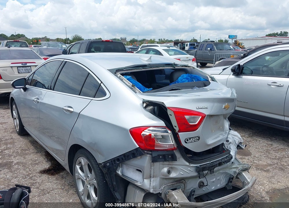 2017 CHEVROLET CRUZE VIN: 1G1BF5SM5H7187042