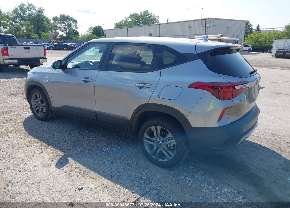 2023 KIA SELTOS LX VIN: KNDEPCAA5P7385552
