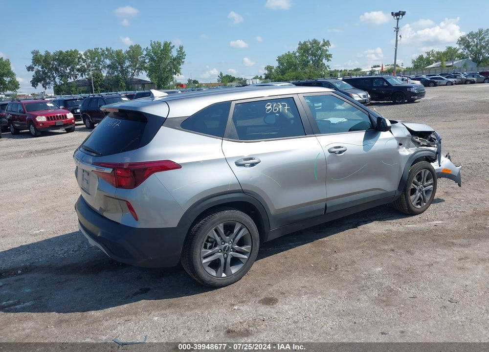 2023 KIA SELTOS LX VIN: KNDEPCAA5P7385552