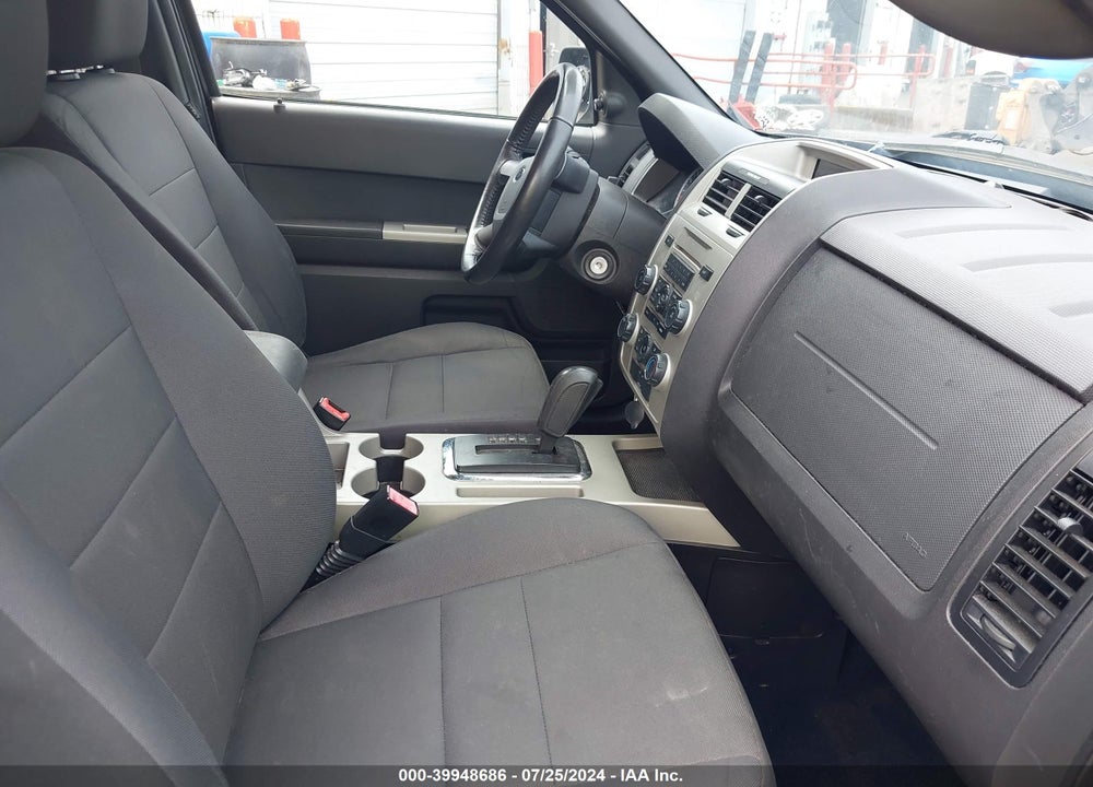 2011 FORD ESCAPE XLT VIN: 1FMCU9DG5BKB27200