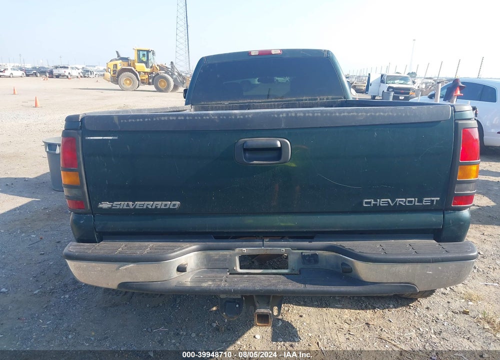 2002 CHEVROLET SILVERADO 3500 LS VIN: 1GCJK33G82F191482