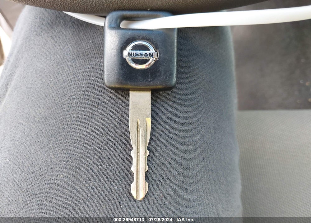 2005 NISSAN FRONTIER XE VIN: 1N6BD06T95C428411