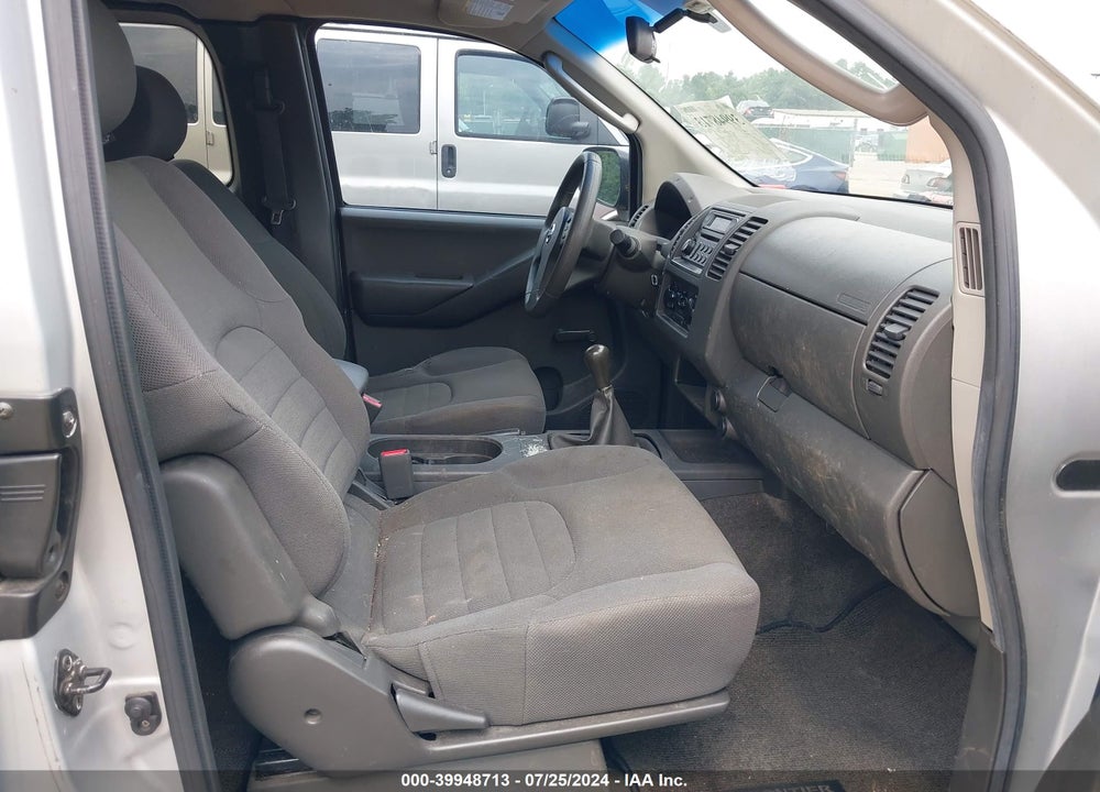 2005 NISSAN FRONTIER XE VIN: 1N6BD06T95C428411