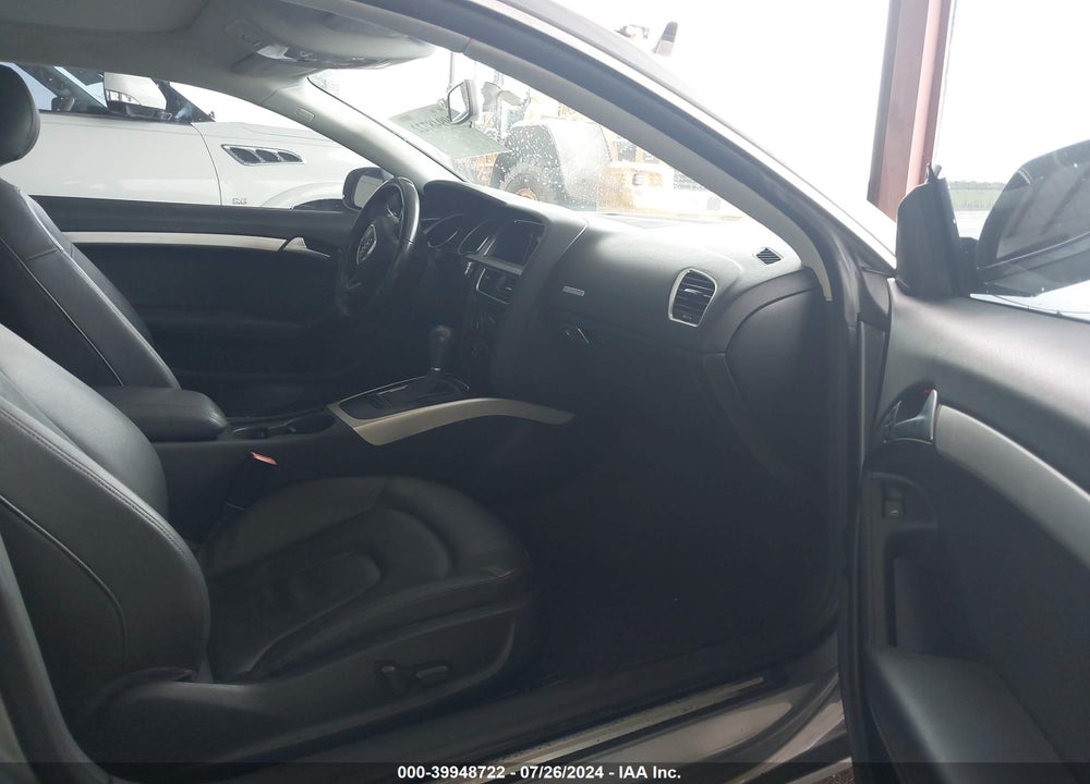2010 AUDI A5 2.0T PREMIUM VIN: WAUCFAFR1AA065553