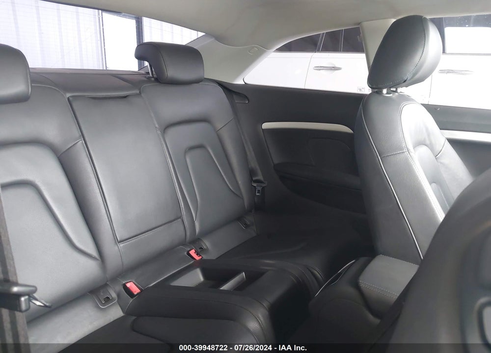 2010 AUDI A5 2.0T PREMIUM VIN: WAUCFAFR1AA065553