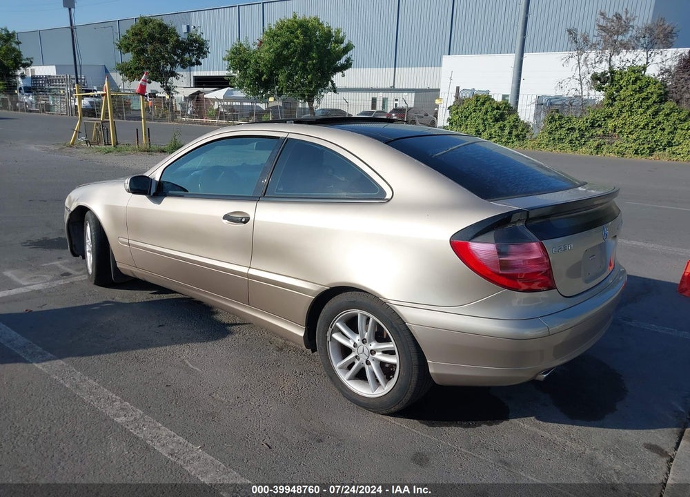 2002 MERCEDES-BENZ C 230 VIN: WDBRN47J92A251349