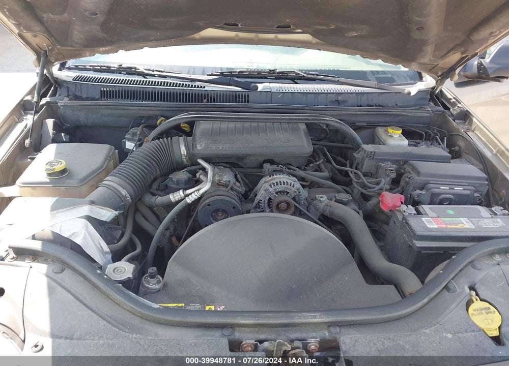 2005 JEEP GRAND CHEROKEE LAREDO VIN: 1J4GR48K15C692903