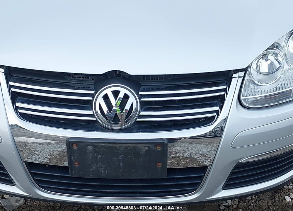 2010 VOLKSWAGEN JETTA LIMITED EDITION VIN: 3VWAZ7AJ9AM076497