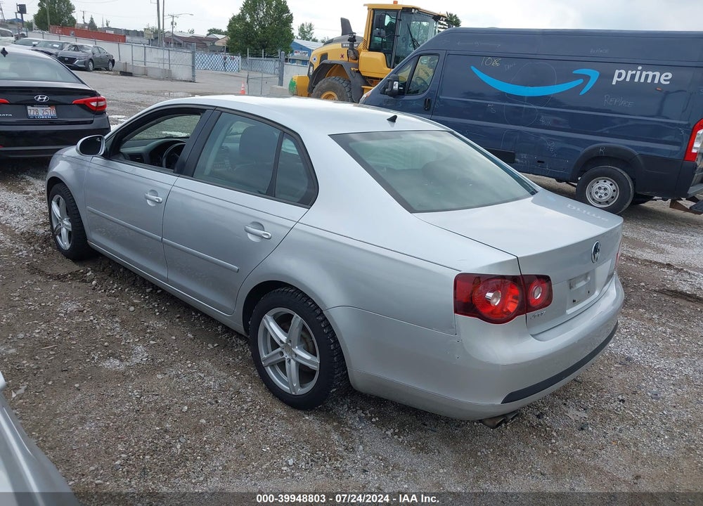 2010 VOLKSWAGEN JETTA LIMITED EDITION VIN: 3VWAZ7AJ9AM076497