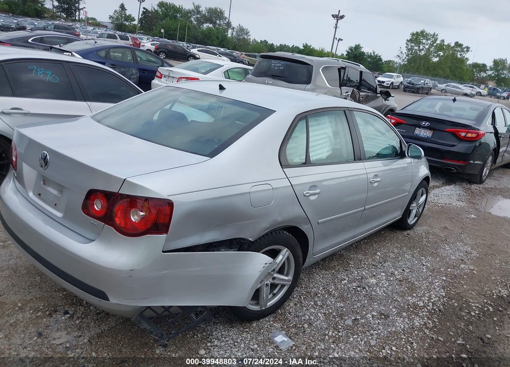 2010 VOLKSWAGEN JETTA LIMITED EDITION VIN: 3VWAZ7AJ9AM076497