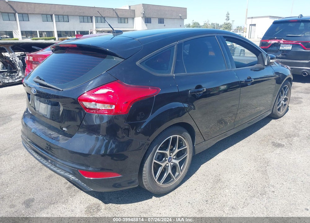 2016 FORD FOCUS SE VIN: 1FADP3K23GL227355