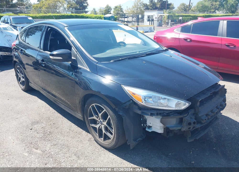 2016 FORD FOCUS SE VIN: 1FADP3K23GL227355
