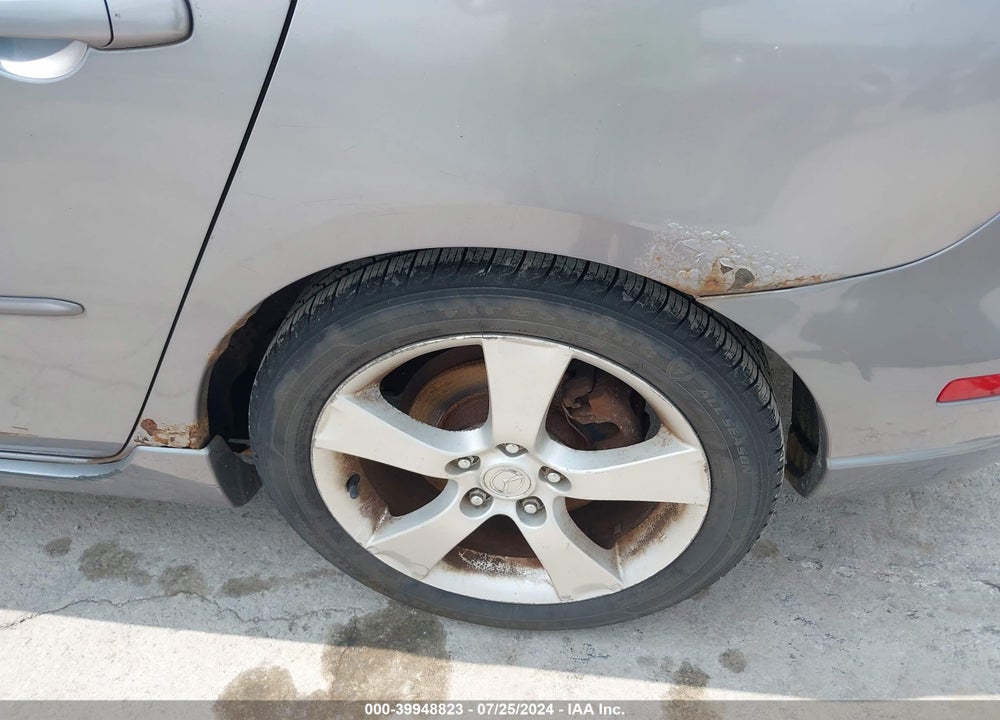 2005 MAZDA 3 S VIN: JM1BK343851218052
