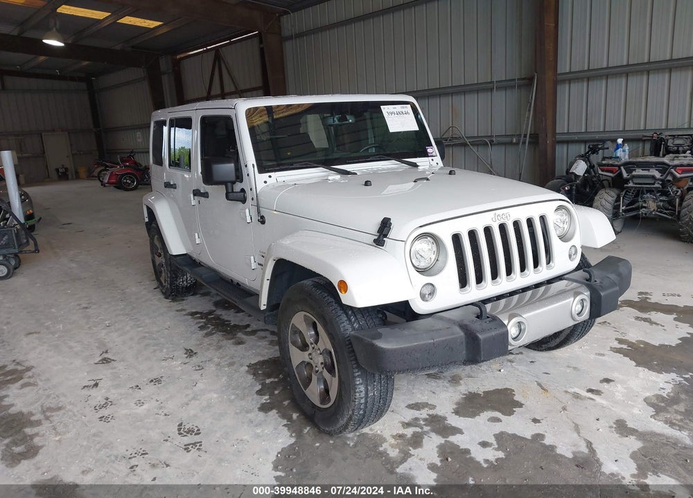 2017 JEEP WRANGLER UNLIMITED SAHARA 4X4 VIN: 1C4BJWEG3HL597489