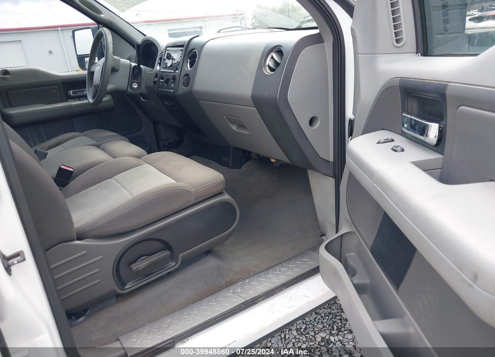 2006 FORD F-150 LARIAT/XLT VIN: 1FTPW12566FB17096