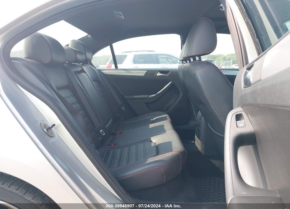 2014 VOLKSWAGEN JETTA GLI AUTOBAHN W/NAV VIN: 3VW4S7AJ8EM211203