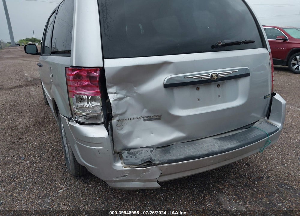 2008 CHRYSLER TOWN & COUNTRY LX VIN: 2A8HR44H48R827719