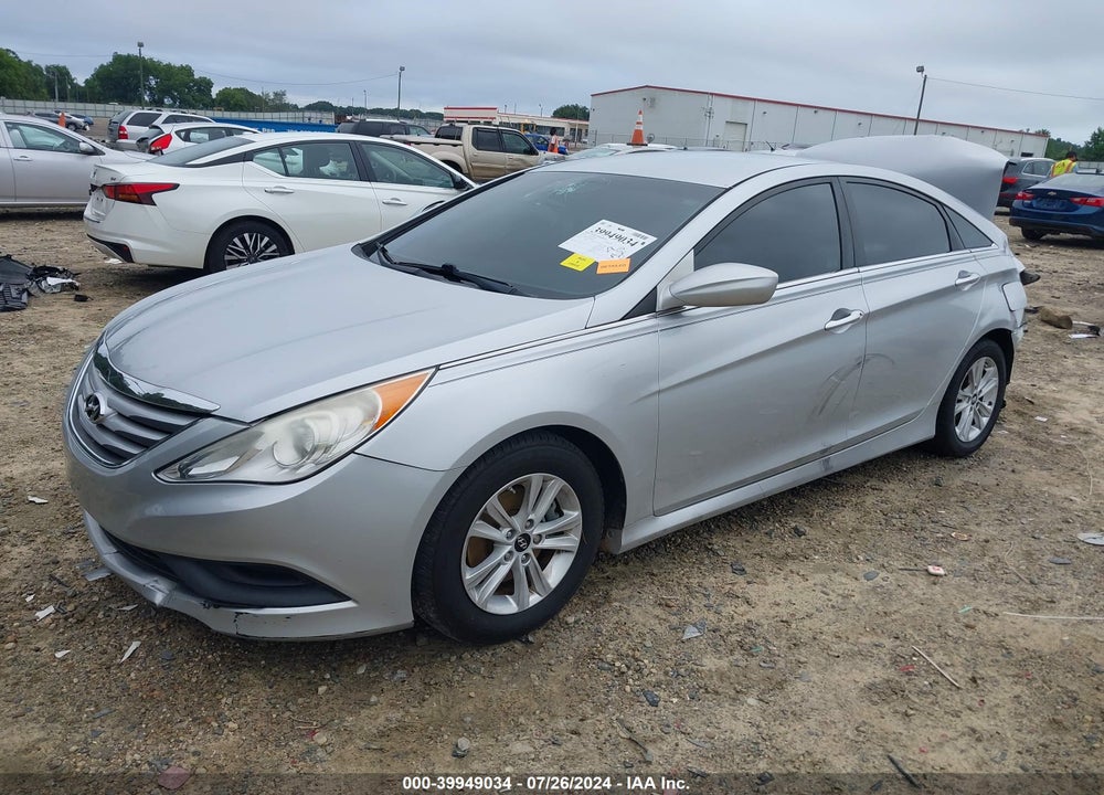 2014 HYUNDAI SONATA VIN: 5NPEB4AC2EH940181