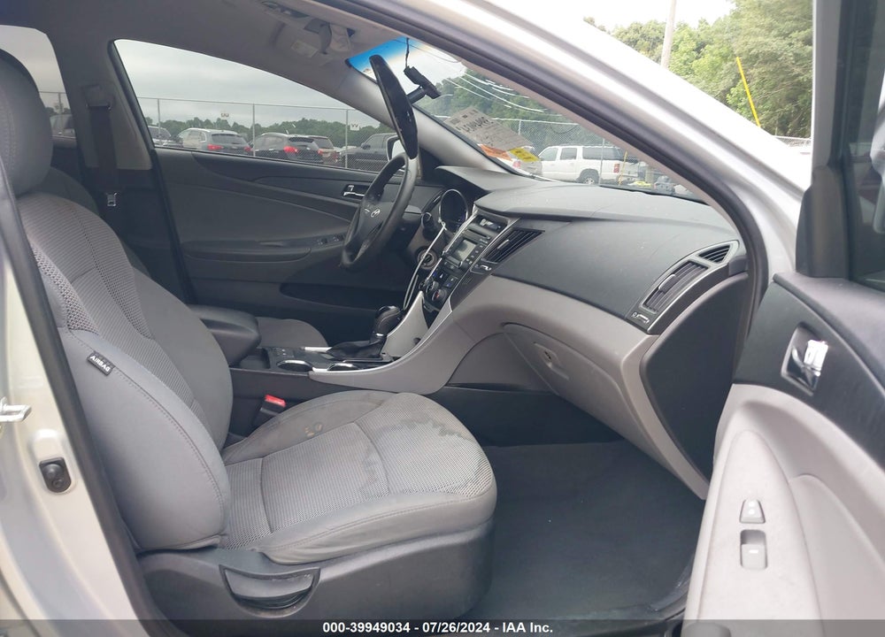 2014 HYUNDAI SONATA VIN: 5NPEB4AC2EH940181