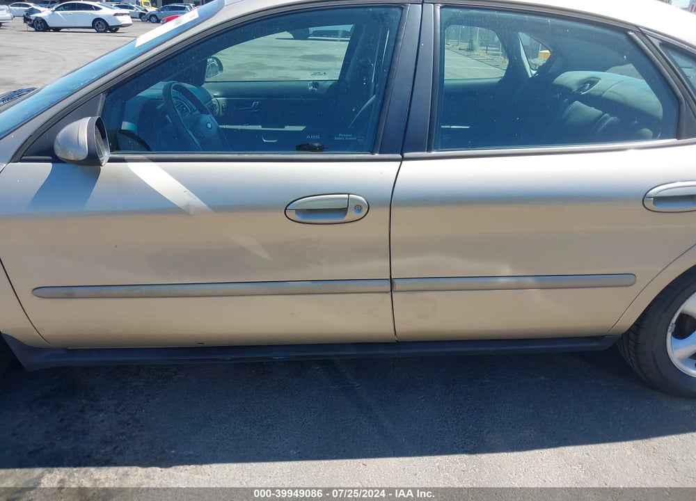 2001 FORD TAURUS SES VIN: 1FAFP55U11G120483
