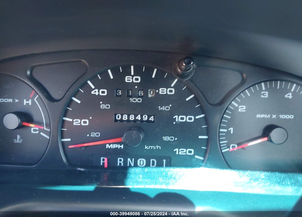 2001 FORD TAURUS SES VIN: 1FAFP55U11G120483
