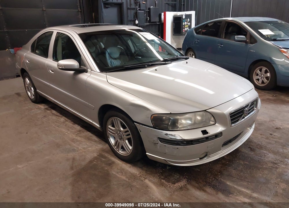 2007 VOLVO S60 2.5T VIN: YV1RS592372639369