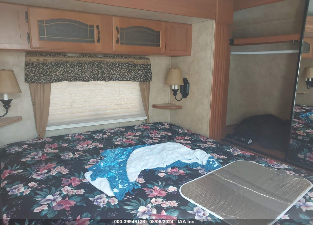 2007 KEYSTONE MOUNTAINEER EDITION TRAVEL TRAILER VIN: 4YDT31R267M731059