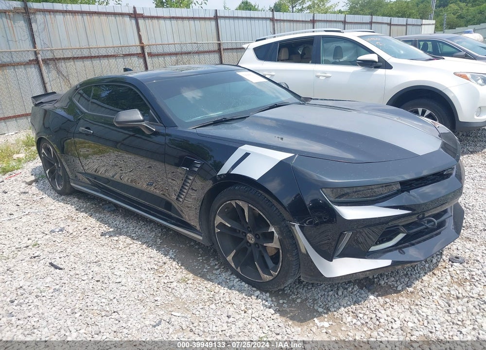 2017 CHEVROLET CAMARO 2LT VIN: 1G1FD1RS0H0154575