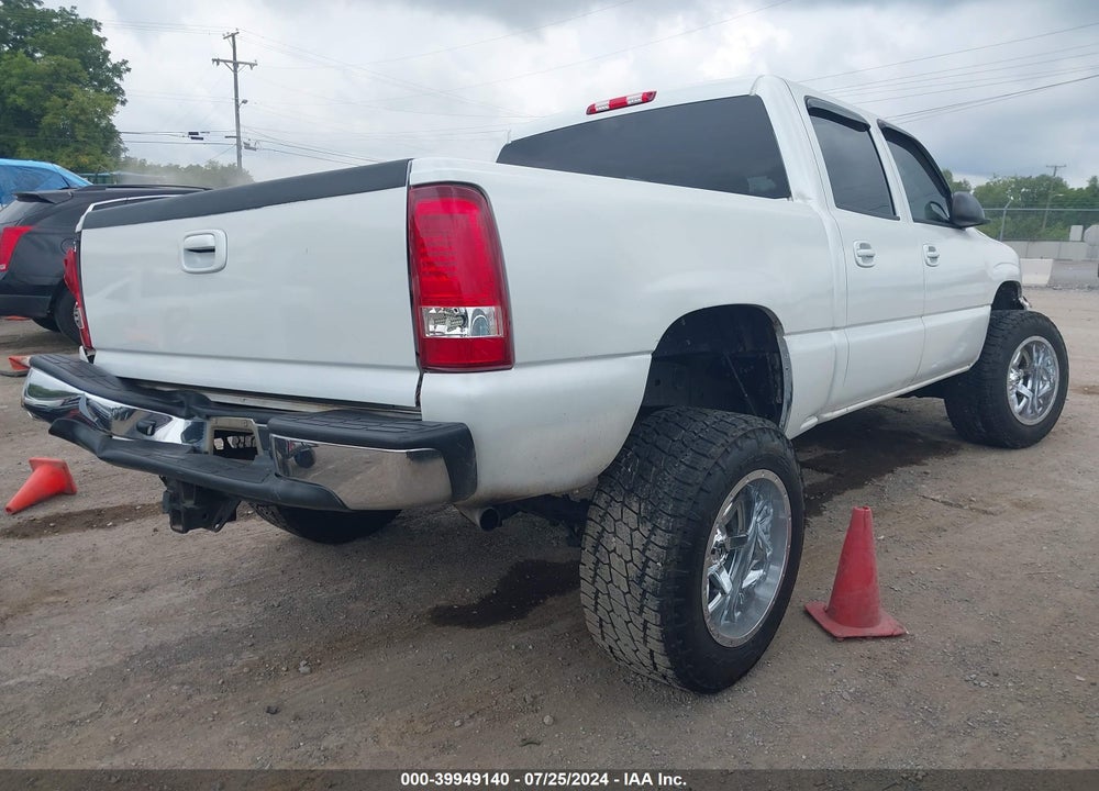 2005 GMC SIERRA 1500 SLE VIN: 2GTEK13T051181771