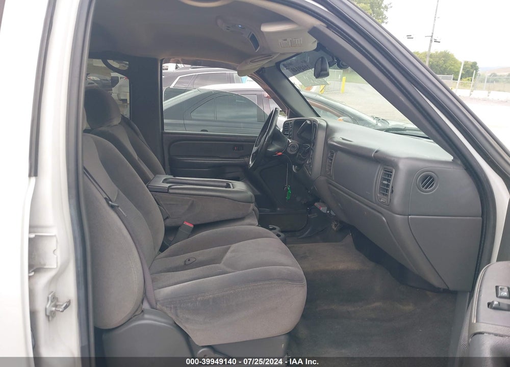 2005 GMC SIERRA 1500 SLE VIN: 2GTEK13T051181771