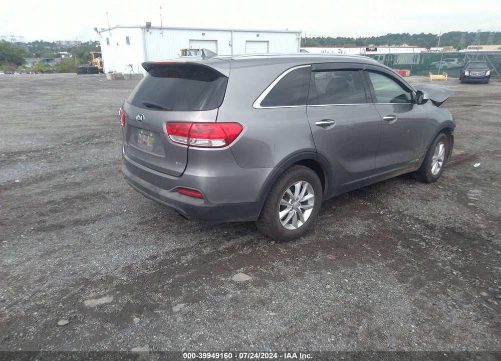 2018 KIA SORENTO 3.3L LX VIN: 5XYPGDA51JG367528