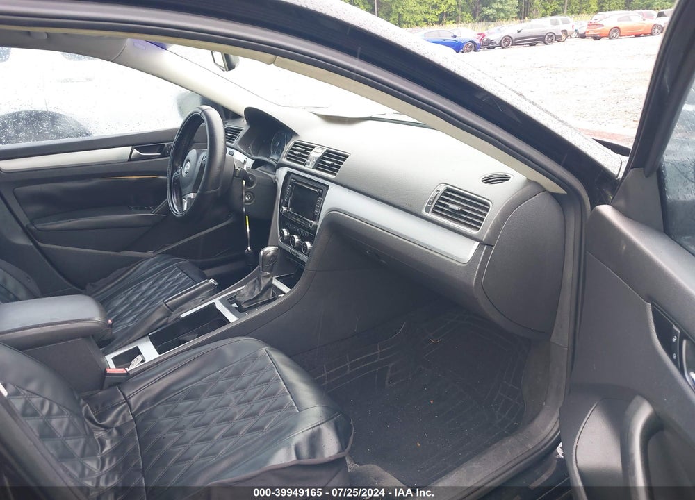 2012 VOLKSWAGEN PASSAT 2.5L SE VIN: 1VWBP7A34CC107929