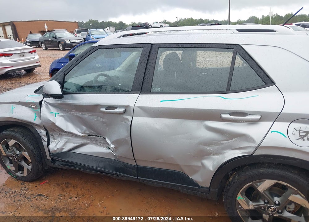 2023 HYUNDAI VENUE SEL VIN: KMHRC8A31PU222213