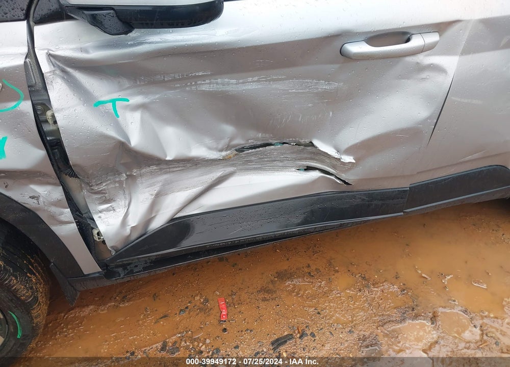 2023 HYUNDAI VENUE SEL VIN: KMHRC8A31PU222213