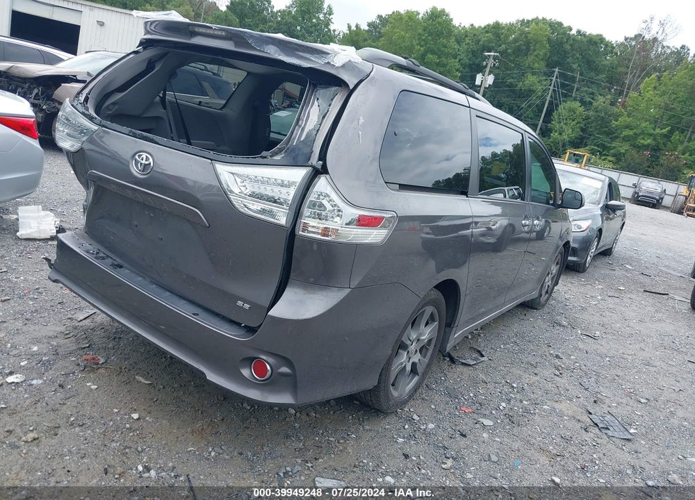 2017 TOYOTA SIENNA SE 8 PASSENGER VIN: 5TDXZ3DC1HS829548