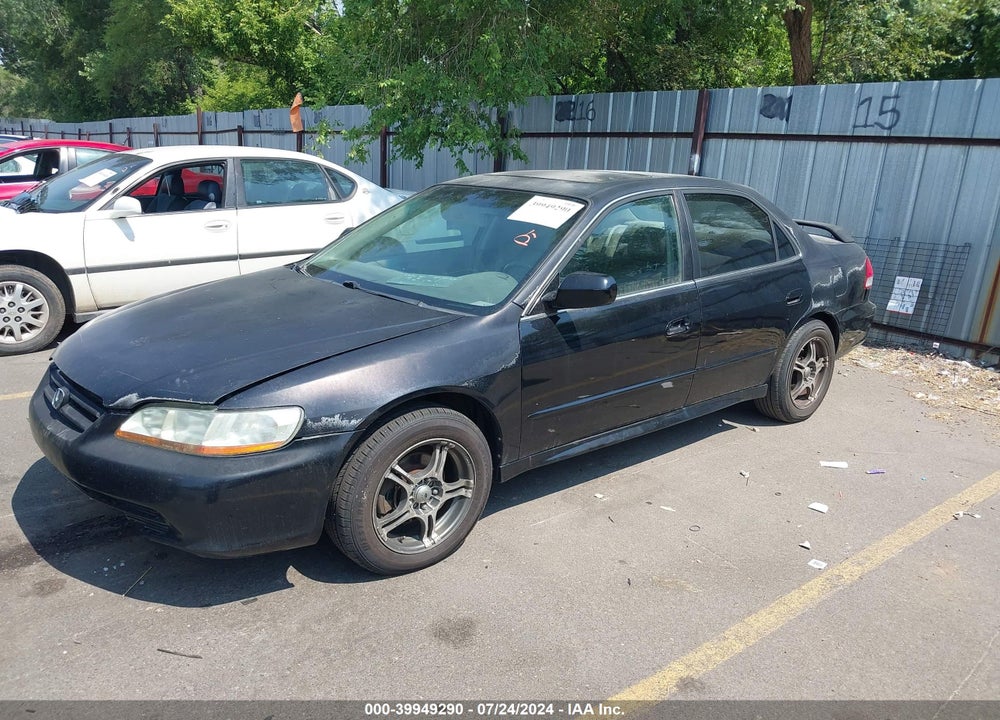 2002 HONDA ACCORD 3.0 EX VIN: 1HGCG16572A042231