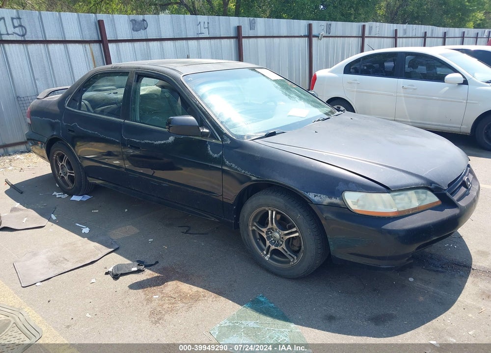 2002 HONDA ACCORD 3.0 EX VIN: 1HGCG16572A042231