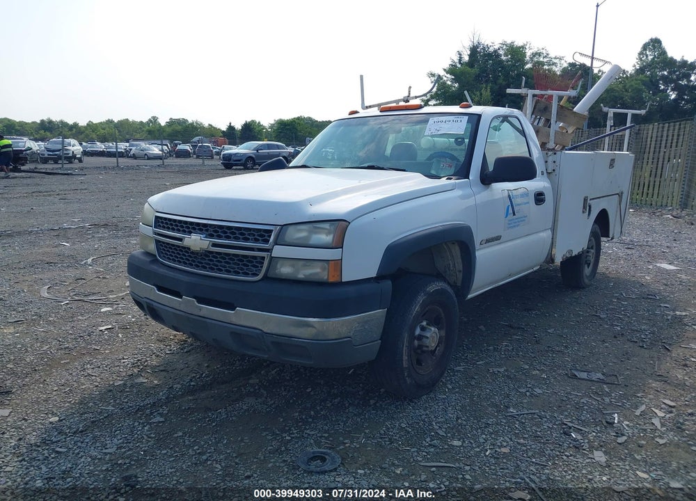 2005 CHEVROLET SILVERADO 2500HD LS/WORK TRUCK VIN: 1GBHC24U75E135915