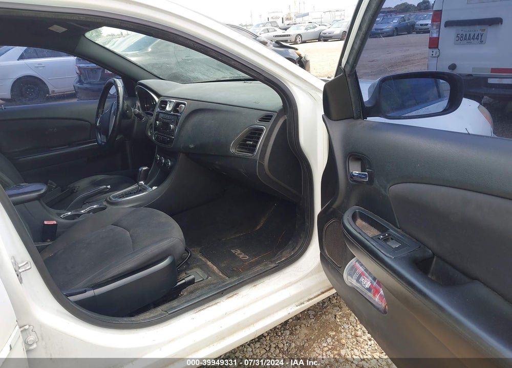 2013 CHRYSLER 200 VIN: 1C3CCBBB6DN714601