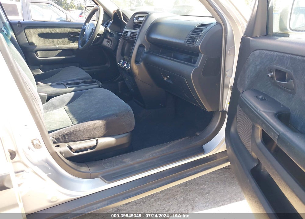 2005 HONDA CR-V EX VIN: JHLRD78805C011667
