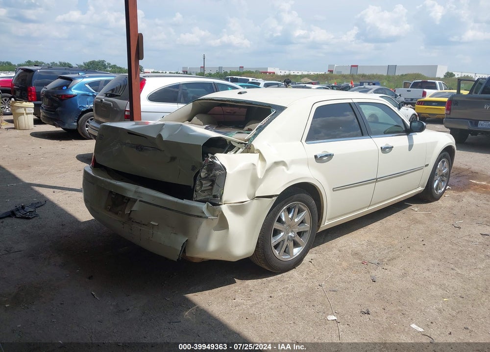 2010 CHRYSLER 300 TOURING/SIGNATURE SERIES/EXECUTIVE SERIES VIN: 2C3CA5CV4AH135515