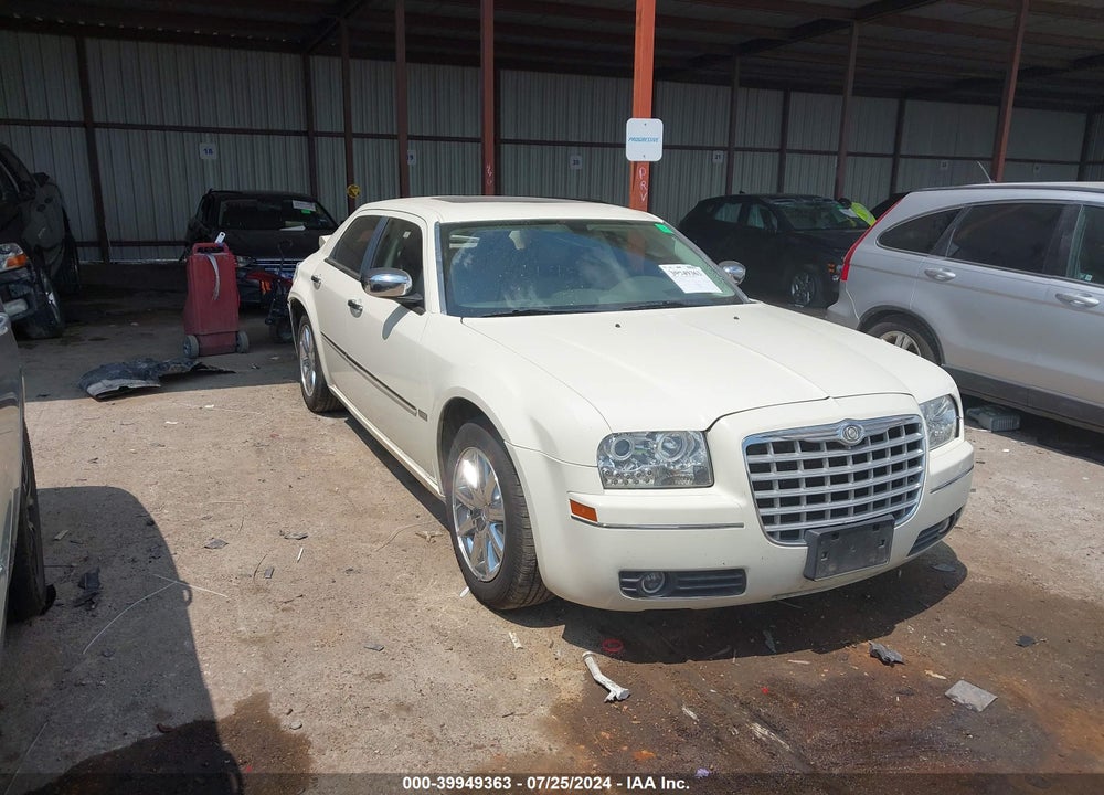 2010 CHRYSLER 300 TOURING/SIGNATURE SERIES/EXECUTIVE SERIES VIN: 2C3CA5CV4AH135515
